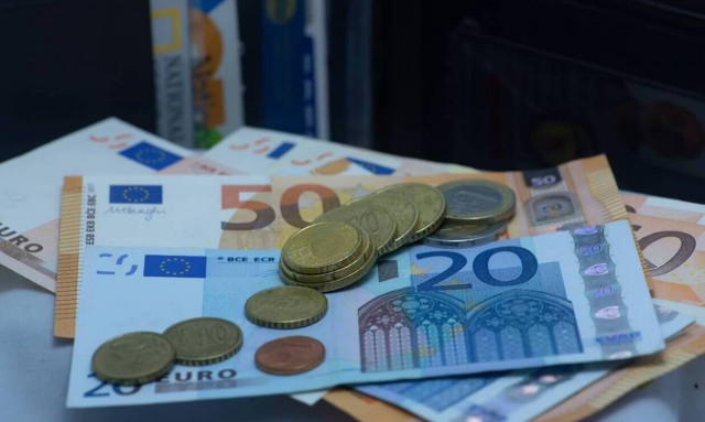 Επίδομα 3.000 ευρώ: Αρχίζουν οι αιτήσεις – Αυτοί είναι οι δικαιούχοι