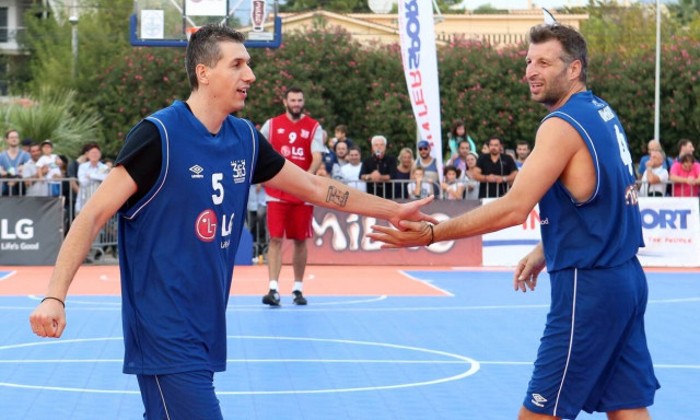 Το τελευταίο σουτ: Το σποτ του υπουργείου Υγείας με Διαμαντίδη, Παπαλουκά για τον εμβολιασμό