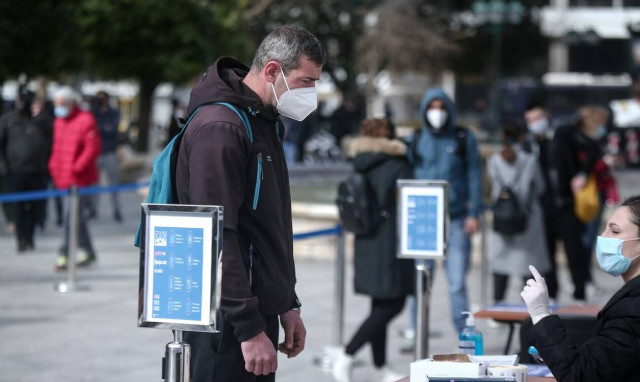 «Βόμβα» Σαρηγιάννη στο Newsbomb.gr: 9.000 κρούσματα μέχρι το Μάιο - Έρχεται «τσουνάμι»