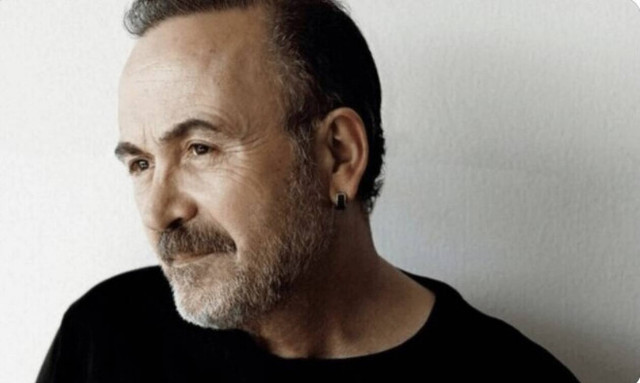 Ο Σταμάτης Γονίδης πίνει κρασί στο όνομά του!