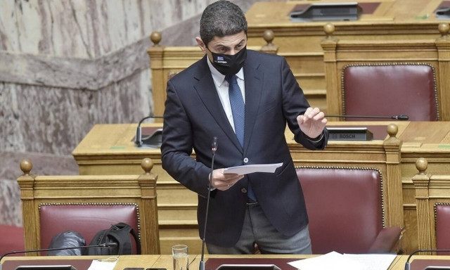 Αυγενάκης: «Εξετάζεται το αίτημα για άμεση επανέναρξη των πρωταθλημάτων»