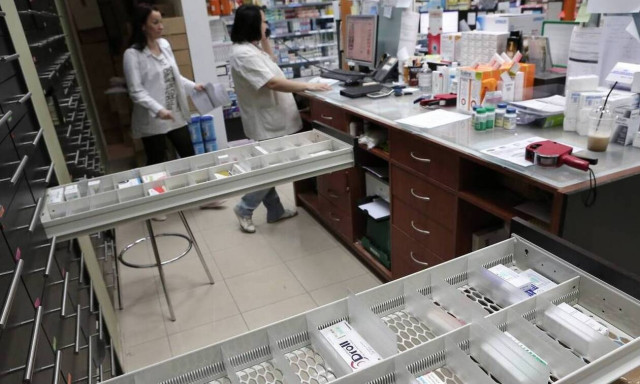 Θεσσαλονίκη: Διευκρινήσεις για τη διάθεση rapid tests από τα φαρμακεία, ζητούν οι φαρμακοποιοί