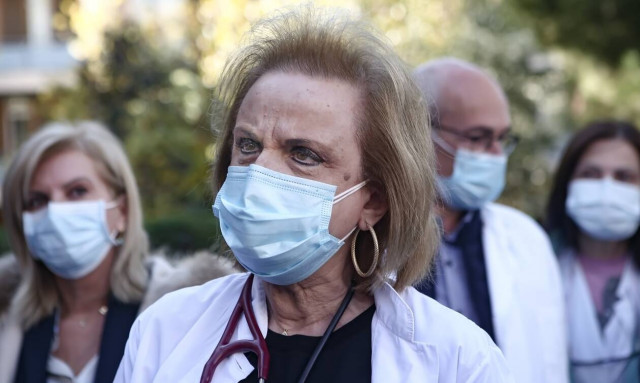 Παγώνη: «Εφημερία πολέμου» στο Γεννηματάς - Ράντζα και διασωληνωμένοι σε απλές κλίνες