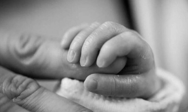 Τραγωδία στην Πάτρα: Πέθανε βρέφος 7 μηνών