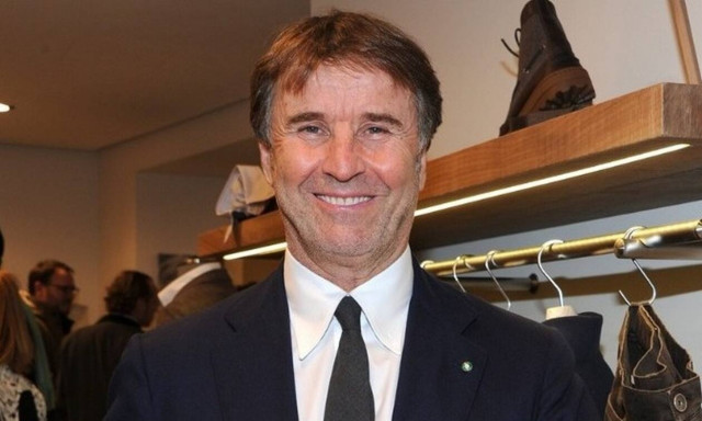 Κέντρο εμβολιασμού από τον Μπρουνέλο Κουτσινέλι