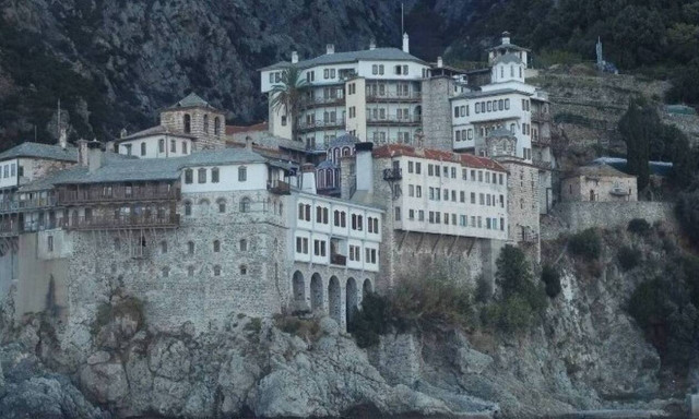 Κορονοϊός: Σε εξέλιξη οι εμβολιασμοί στο Άγιον Όρος