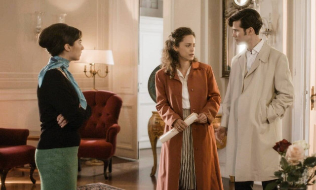 Άγριες Μέλισσες Spoiler (22/03): Ραγδαίες εξελίξεις - Σε απόγνωση Ασημίνα και Δρόσω (vid)