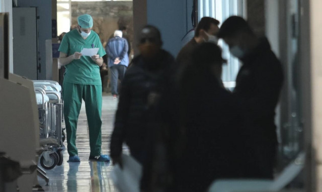 Επίταξη γιατρών: Γιατί ελήφθη η απόφαση - Ποιους αφορά