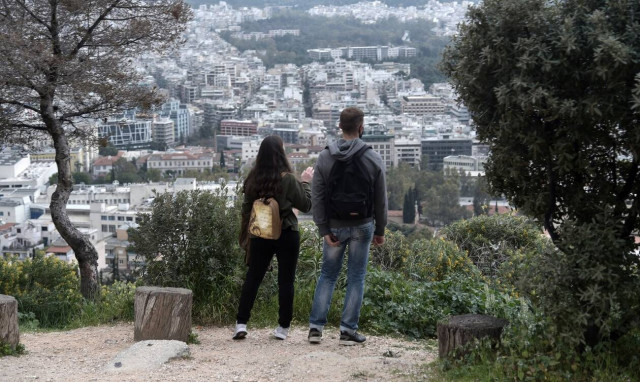 Lockdown - Μετακίνηση εκτός νομού: Πότε θα κινούμαστε ελεύθερα