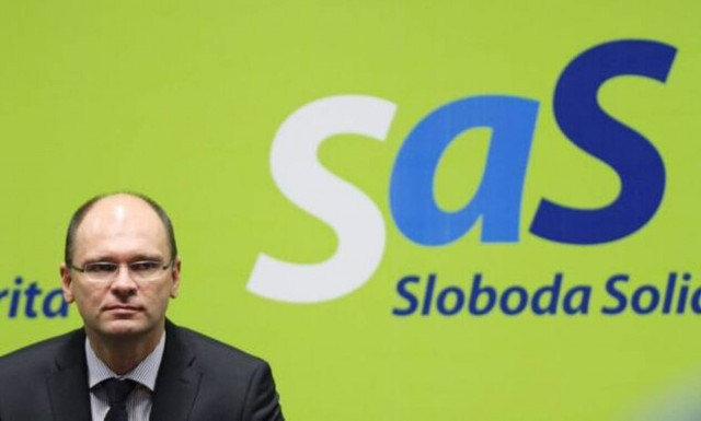 Σλοβακία: Παραιτήθηκε ο υπουργός Οικονομίας, ασκώντας πίεση στον πρωθυπουργό Μάτοβιτς να αποχωρήσει