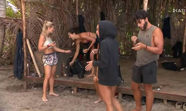 Survivor: «Ο Κοψιδάς μας έβρισε» - Η «επίθεση» στον Τριαντάφυλλο και ο τραυματισμός του Σάκη