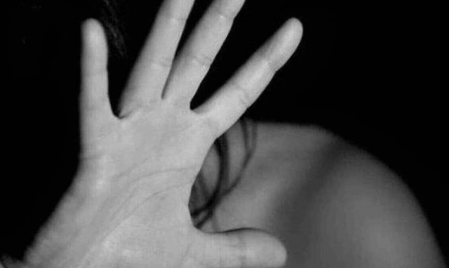 Θεσσαλονίκη: Αποφυλακίστηκε για δολοφονία και έκανε βιασμούς υποδυόμενος τον αστυνομικό