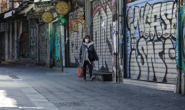 Κρούσματα σήμερα: Πάμε για «μαύρο» ρεκόρ - Ίσως αγγίξουν και τις 4.000 