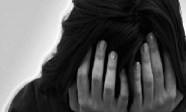 Σάλος στη Σερβία: Πασίγνωστη ηθοποιός κατηγορεί για βιασμό τον πρώην Υπουργό Πολιτισμού