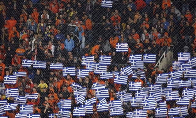 200 χρόνια από το 1821: Ο ΑΠΟΕΛ τιμά την 25η Μαρτίου με επετειακή φανέλα (video)