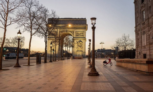 Κορονοϊός - Γαλλία: Απαγόρευση συναθροίσεων άνω των έξι ατόμων - Εξαιρούνται οι διαδηλώσεις