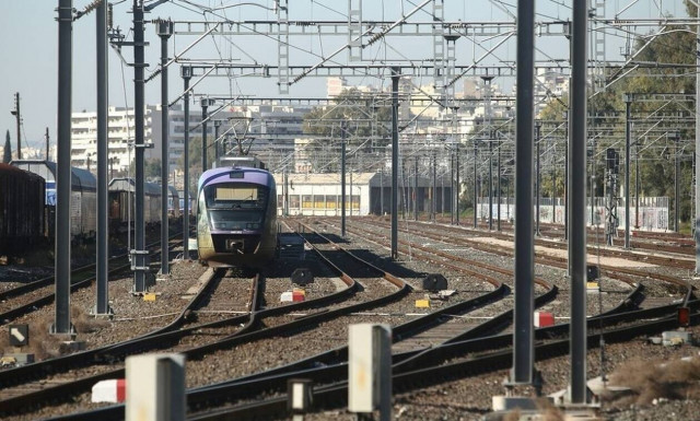 25η Μαρτίου: Τροποποιήσεις στα δρομολόγια του προαστιακού μέχρι την Παρασκευή