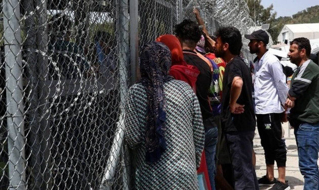 Ψηφιακά οι αιτήσεις πολιτών τρίτων χωρών για άδειες διαμονής για εξαιρετικούς λόγους από 15 Απριλίου