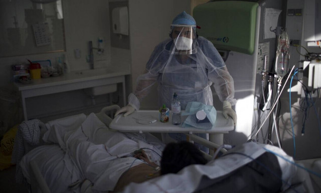 Κορονοϊός - Γαλλία: Εφιάλτης με 4.709 ανθρώπους στις ΜΕΘ - Αρνητικό ρεκόρ για το 2021