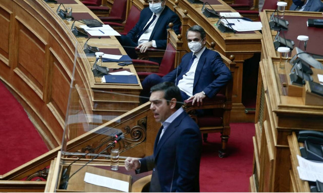 ΣΥΡΙΖΑ: Ένοχη σιωπή Μητσοτάκη για τα self test της Siemens