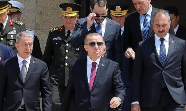 «Ζορίζονται» οι Τούρκοι: Οι Έλληνες φταίνε για τις σχέσεις μας με την Ε.Ε. - Απομονώνεται ο Ερντογάν