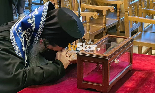 Μαλεσίνα: Το μήνυμα του μητροπολίτη Συμεών μετά τους 14 νεκρούς - «Θα ήθελα να είναι εδώ οι αρνητές»