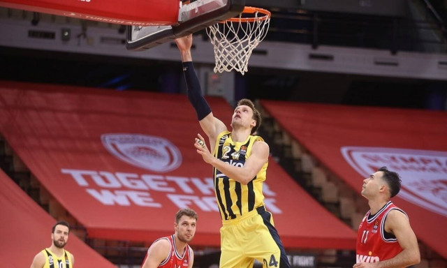 Euroleague, Ολυμπιακός: «Ξύπνησε» αργά κόντρα στην ανώτερη Φενέρ (videos+photos)