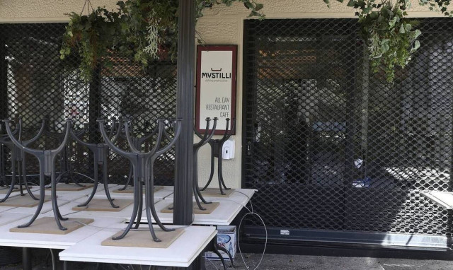 Outdoor coffee shops, restaurants to reopen in April, says Skertsos	