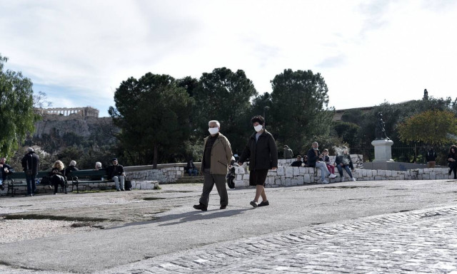 Κορονοϊός – Καπραβέλος στο Newsbomb.gr: Δύσκολο το άνοιγμα στην Αθήνα πριν τις 20 Απριλίου