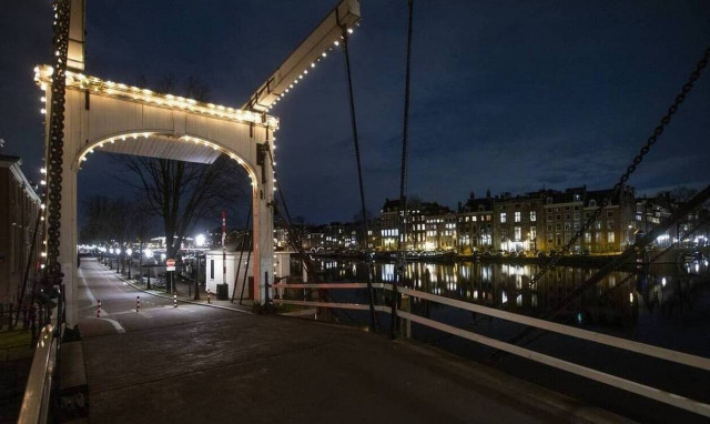 Ολλανδία - Κορονοϊός: Τα νέα κρούσματα ξεπέρασαν μέσα σε ένα 24ωρο τα 8.500