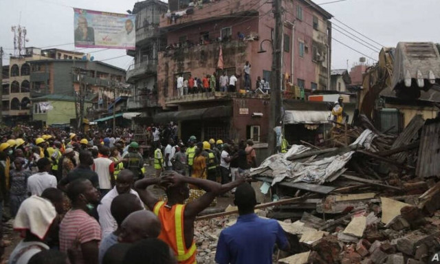 Αίγυπτος: Οκτώ οι νεκροί από την κατάρρευση δεκαώροφου κτιρίου στο Κάιρο	