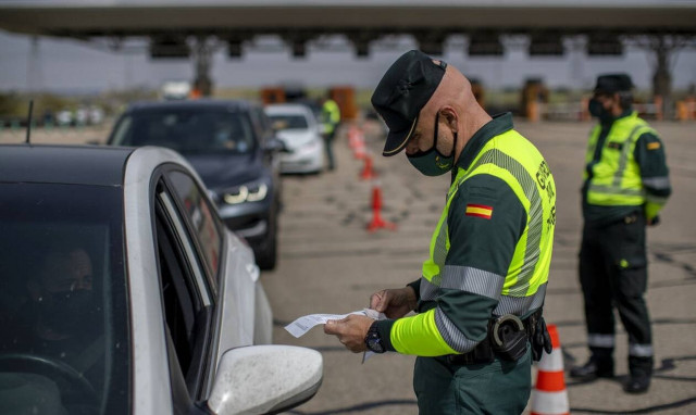 Κορονοϊός: Η Μαδρίτη θα ζητάει αρνητικό μοριακό τεστ για COVID στις χερσαίες αφίξεις από τη Γαλλία