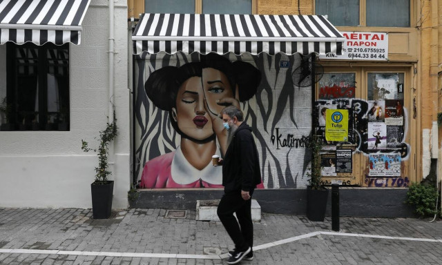 Κορονοϊός - Δραματική πρόβλεψη: «Αν ανοίξουμε, σε μια βδομάδα θα έχουμε Μπέργκαμο»