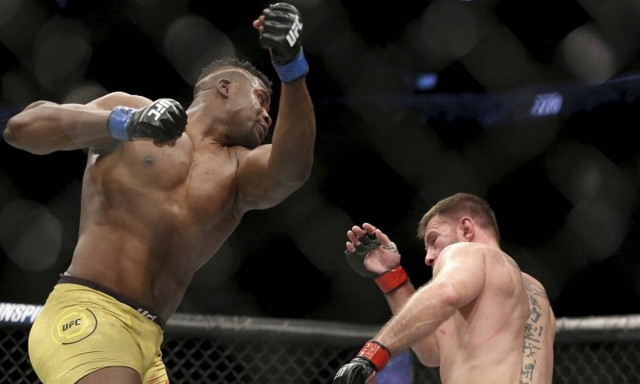 UFC: Νέος «βασιλιάς» ο Ενγκάνου – Το «τρομακτικό» νοκ άουτ του! (videos)