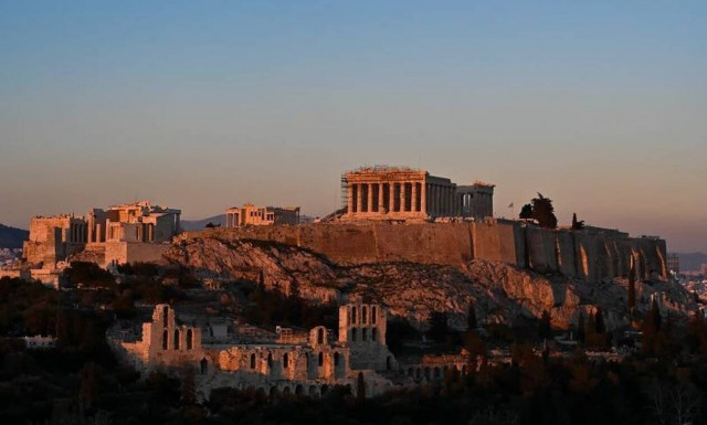 Κρούσματα σήμερα: «Πολιορκία» κορονοϊού στην Αττική με 773 μολύνσεις – Ξεπέρασε τα 240 η Θεσσαλονίκη