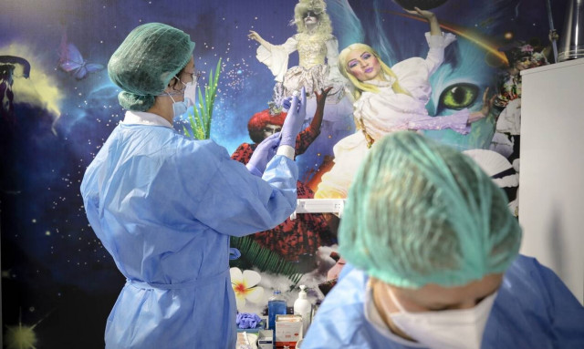 Εμβόλιο της AstraZeneca: Αλλάζει… όνομα - Γιατί το «βάφτισαν» ξανά