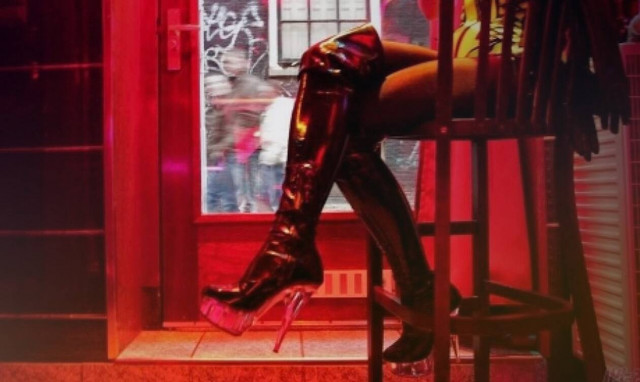 Θεσσαλονίκη: Αμετανόητος ιδιοκτήτης καμπαρέ άνοιξε ένα μήνα αφού του έβαλαν λουκέτο