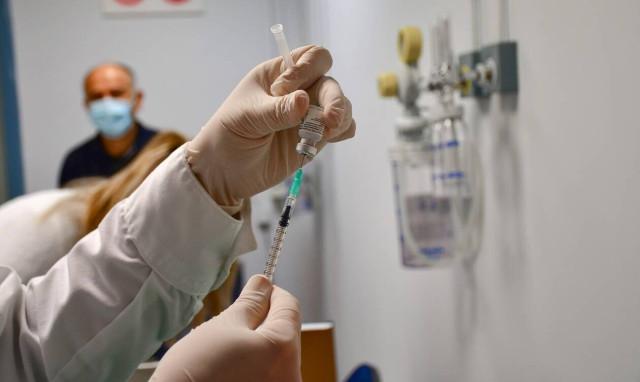 Κορονοϊός: Στα βήματα του Ισραήλ η Ελλάδα – Πότε θα δούμε μείωση θανάτων