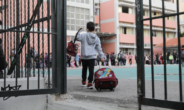 Self test: Τι θα γίνει αν μαθητής εντοπιστεί θετικός στον κορονοϊό – Απαντά η ΓΓ του υπ. Παιδείας