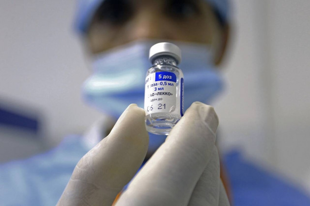 Η Αυστρία θέλει να αγοράσει ένα εκατομμύριο δόσεις του ρωσικού εμβολίου Sputnik V