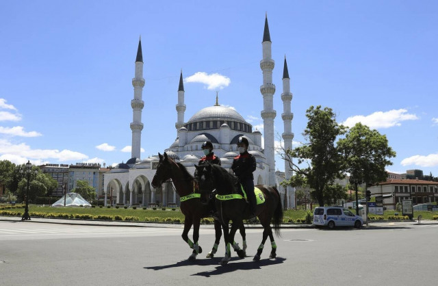 Ρεκόρ κρουσμάτων από την αρχή της πανδημίας στην Τουρκία