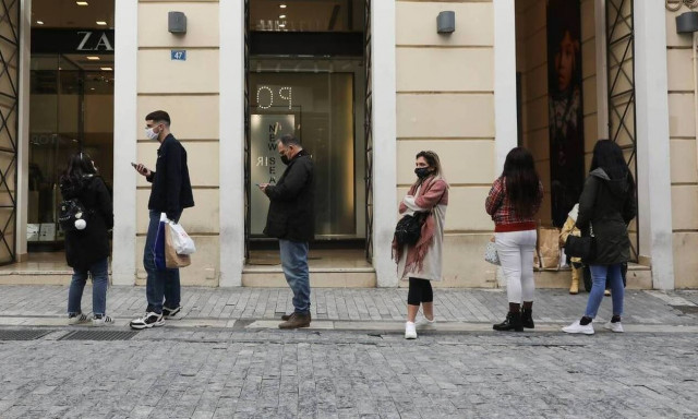 SMS 13032: Ανοίγει το λιανεμπόριο από Δευτέρα - Πώς θα κάνουμε τα ψώνια στα καταστήματα