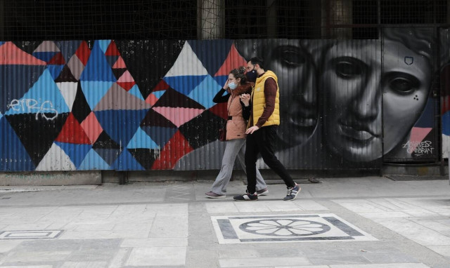 Lockdown: Πληροφορίες για ανακοινώσεις Χαρδαλιά το απόγευμα - Τι θα γίνει με σχολεία και λιανεμπόριο