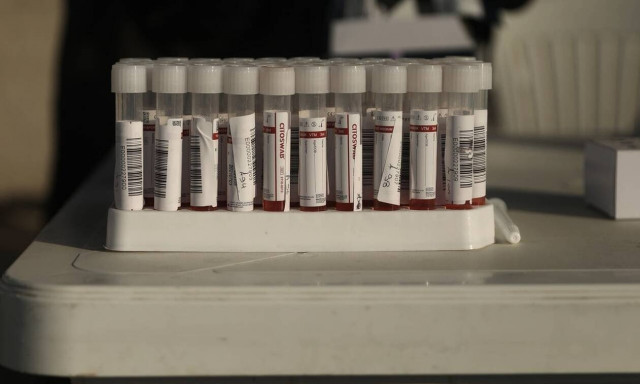 Κρούσματα σήμερα: «Επέλαση» μεταλλάξεων - Σε ποιες περιοχές εντοπίστηκαν 546 νέα στελέχη