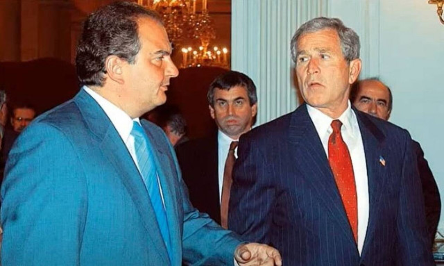 Το Βουκουρέστι, τα Σκόπια κι ένα σκούντηγμα στην πλάτη πρίν από 13 χρόνια...