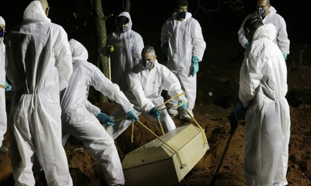 Bραζιλία: Δεν επαρκούν οι τάφοι για τους νεκρούς της πανδημίας – «Ο χειρότερος Μάρτιος της ζωής μας»