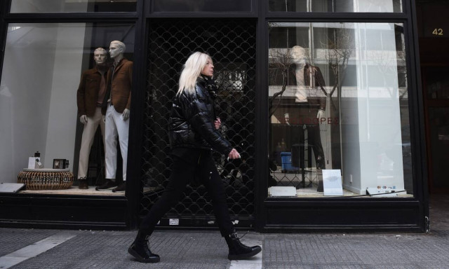 Εισήγηση ειδικών: «Παγώνει» το άνοιγμα του λιανεμπορίου και η διαδημοτική μετακίνηση σε 3 περιοχές