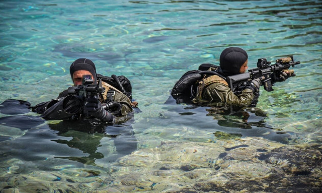 Υβριδική απειλή στο Αιγαίο: Επικίνδυνα «τζατζαρίσματα» - Σε ετοιμότητα Ένοπλες Δυνάμεις και Λιμενικό