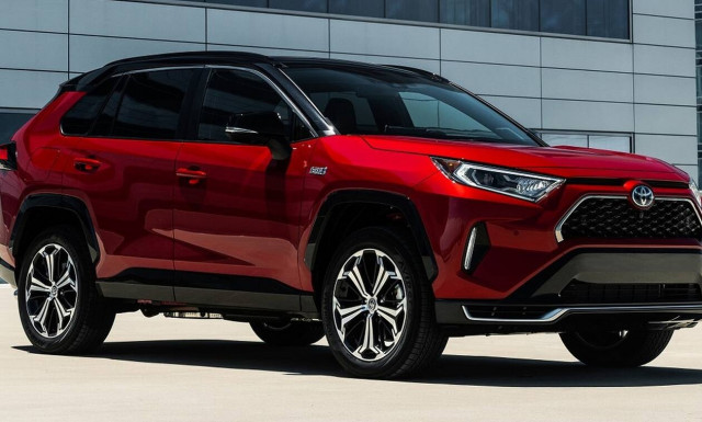 H Τoyota και η Tesla θα συνεργαστούν στην παραγωγή ενός φθηνού SUV;