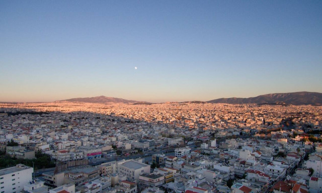 Καιρός: «Εκτοξεύτηκε» ο υδράργυρος - Σε ποιες περιοχές έφτασε τους 30 βαθμούς Κελσίου